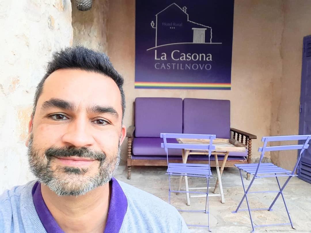 La Casona De Castilnovo - Gay Men Only Guest House Valdesaz Exterior photo