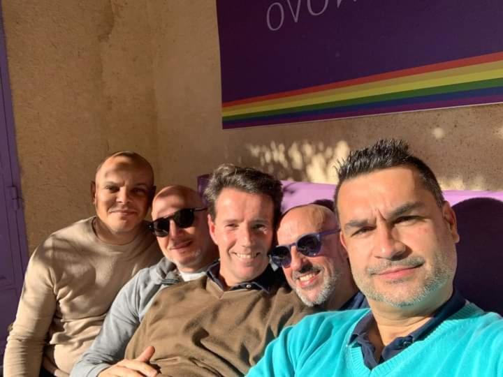La Casona De Castilnovo - Gay Men Only Guest House Valdesaz Exterior photo