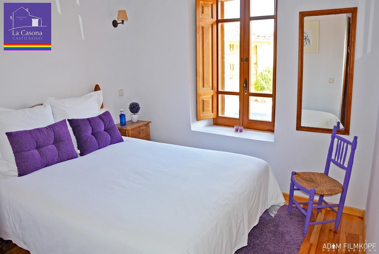 La Casona De Castilnovo - Gay Men Only Guest House Valdesaz Exterior photo